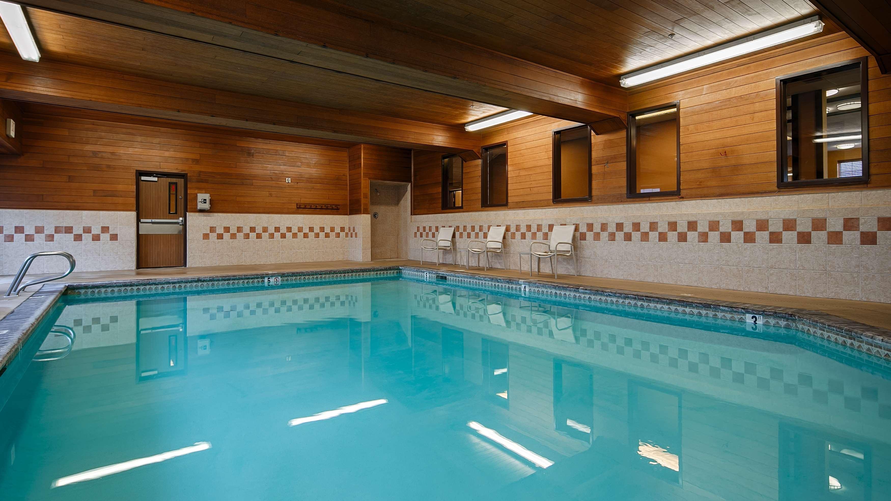 Best Western Plus Rama Inn & Suites Ла Гранде Екстериор снимка