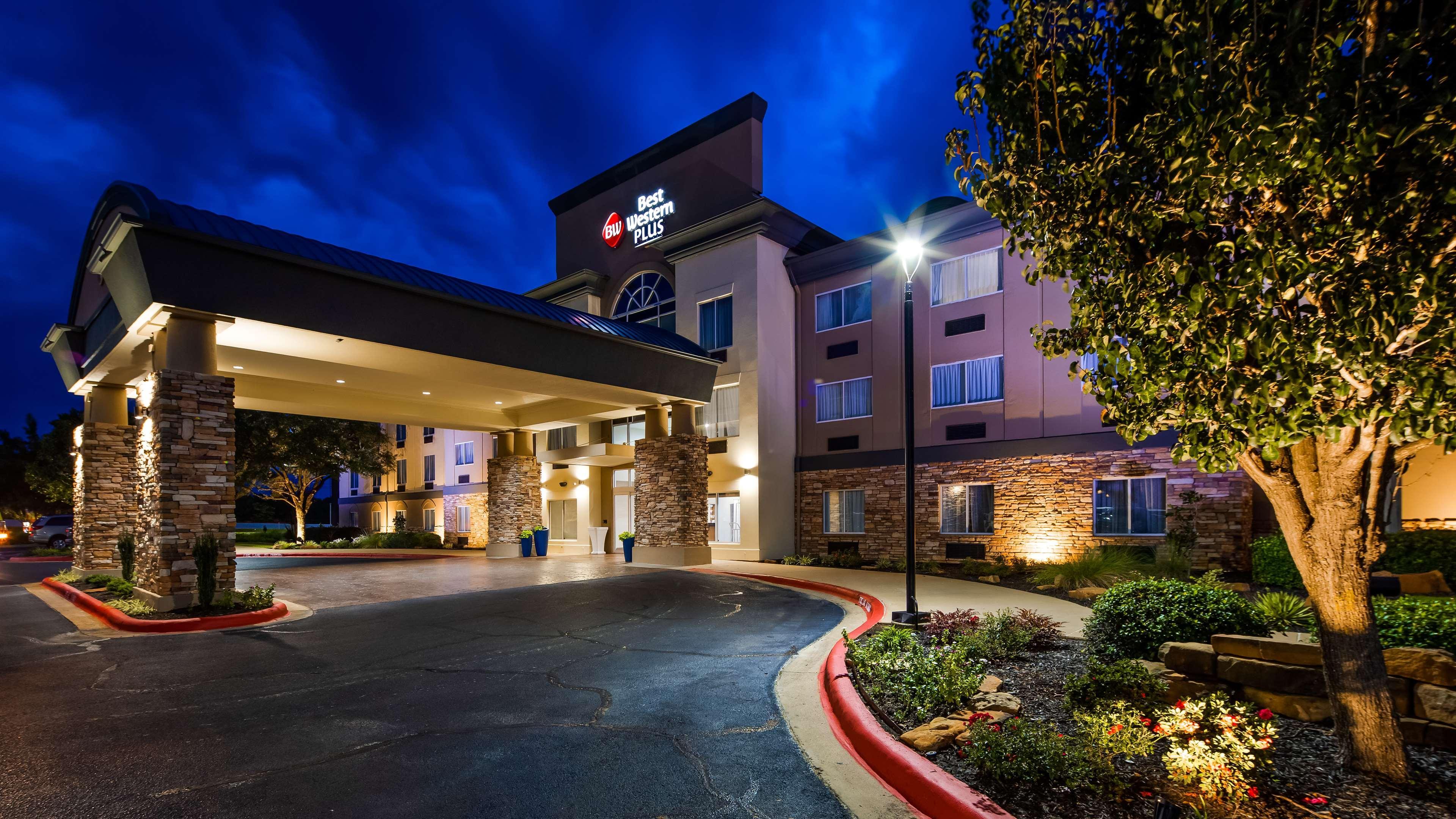 Best Western Plus Rama Inn & Suites Ла Гранде Екстериор снимка