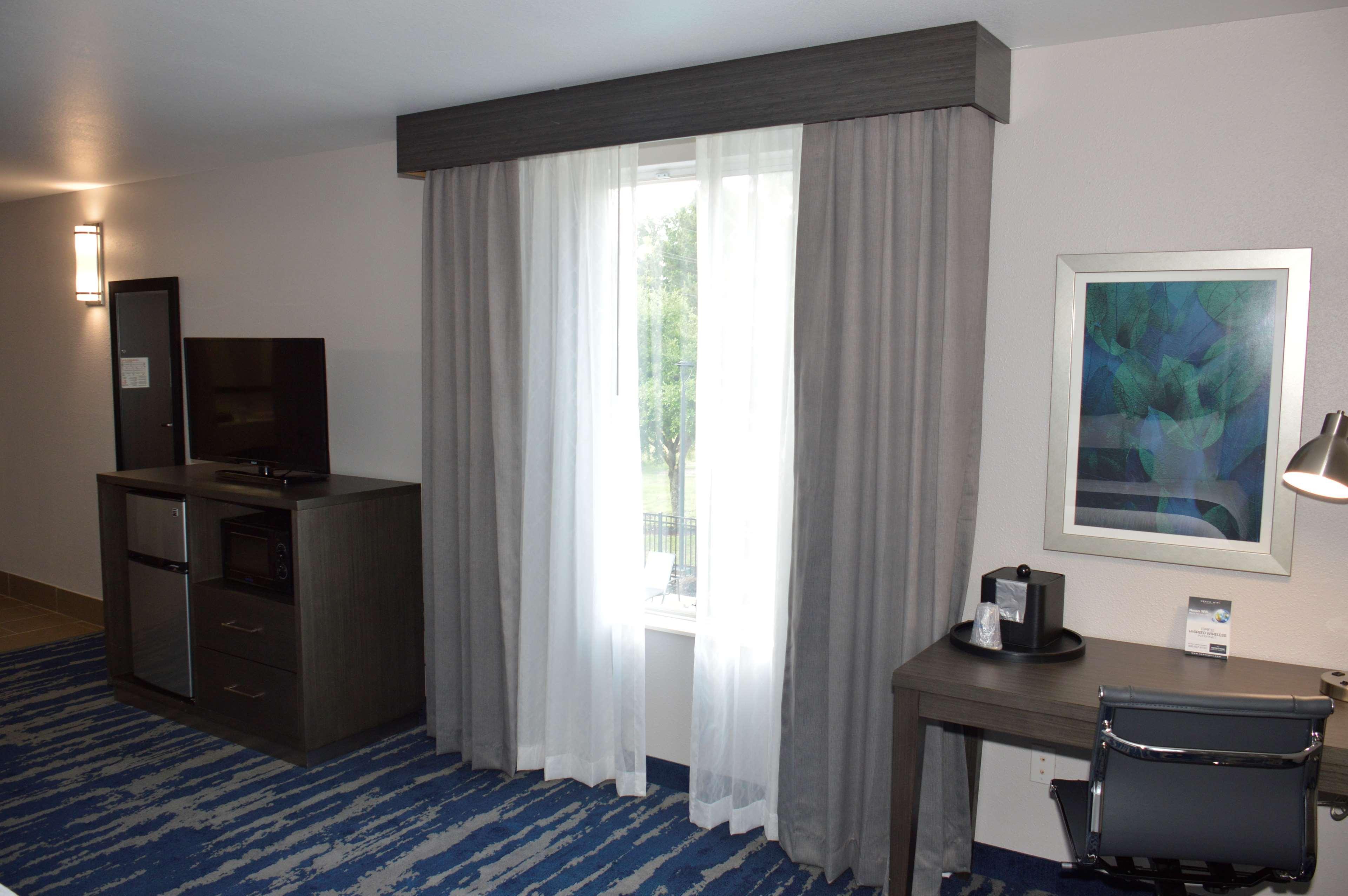 Best Western Plus Rama Inn & Suites Ла Гранде Екстериор снимка