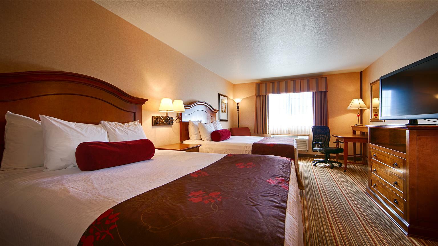 Best Western Plus Rama Inn & Suites Ла Гранде Екстериор снимка
